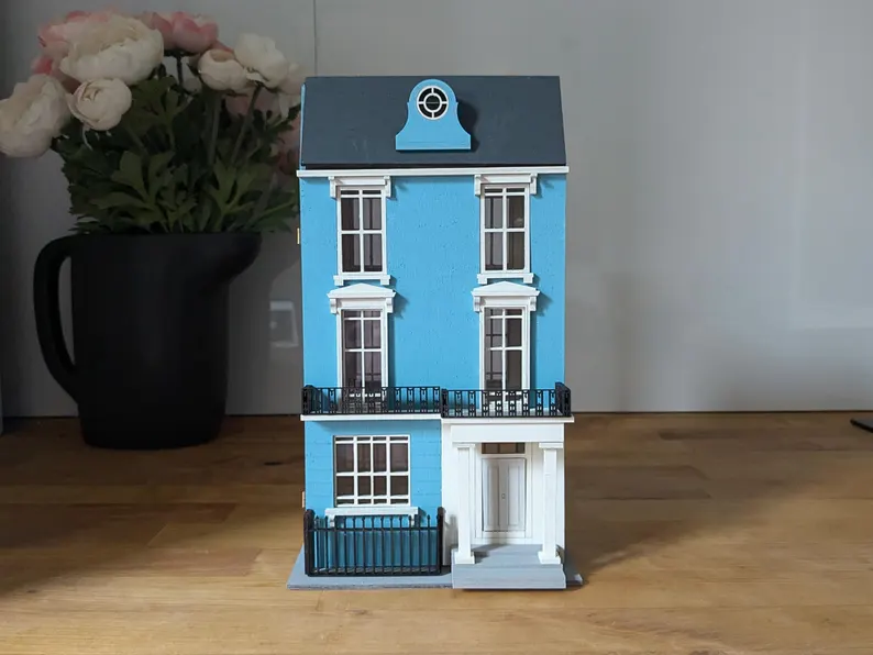 Paddington House | Table Lamp and Dollhouse